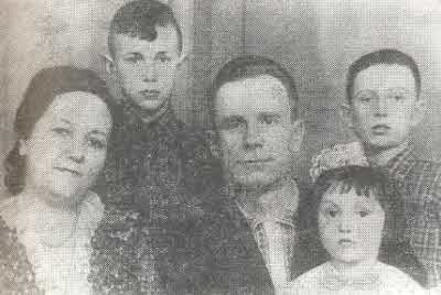 Иллюстрация к книге — Неизвестный Люлька. &quot;Пламенные сердца&quot; гения [i_014.jpg]