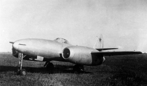 Иллюстрация к книге — &quot;Пламенные моторы&quot; Архипа Люльки [i_016.jpg]