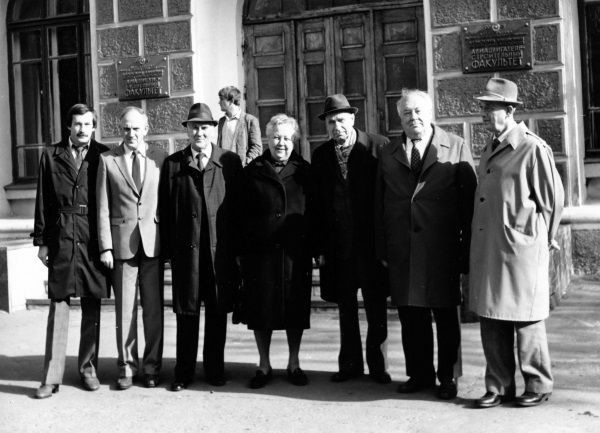 Иллюстрация к книге — &quot;Пламенные моторы&quot; Архипа Люльки [i_053.jpg]