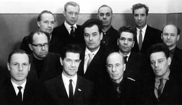 Иллюстрация к книге — &quot;Пламенные моторы&quot; Архипа Люльки [i_067.jpg]