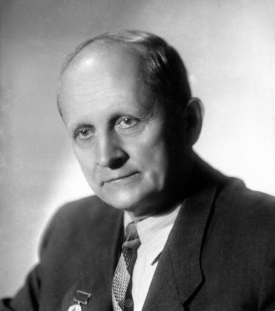 Иллюстрация к книге — &quot;Пламенные моторы&quot; Архипа Люльки [i_072.jpg]