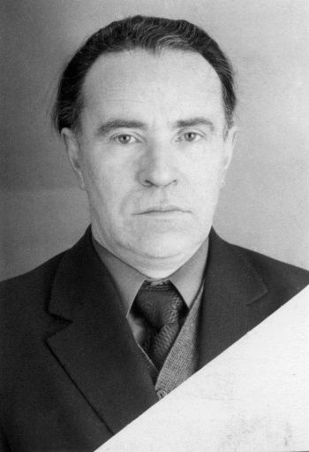 Иллюстрация к книге — &quot;Пламенные моторы&quot; Архипа Люльки [i_084.jpg]