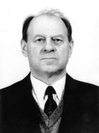 Иллюстрация к книге — &quot;Пламенные моторы&quot; Архипа Люльки [i_091.jpg]