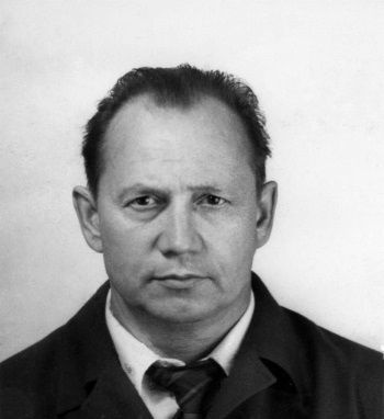 Иллюстрация к книге — &quot;Пламенные моторы&quot; Архипа Люльки [i_116.jpg]