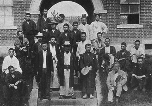 Иллюстрация к книге — Роман Ким [i_010.jpg]