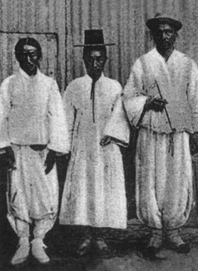 Иллюстрация к книге — Роман Ким [i_011.jpg]