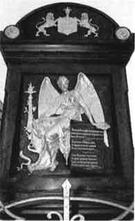 Иллюстрация к книге — Бирон [i_046.jpg]