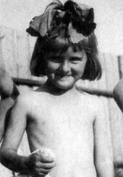 Иллюстрация к книге — Загубленная жизнь Евы Браун [i_006.jpg]