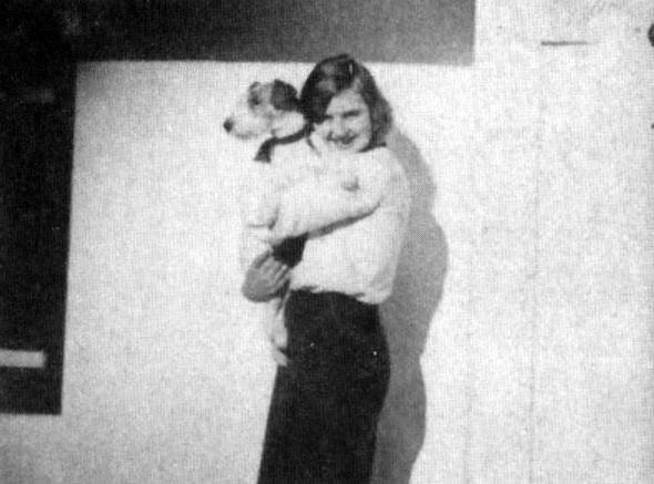 Иллюстрация к книге — Загубленная жизнь Евы Браун [i_014.jpg]