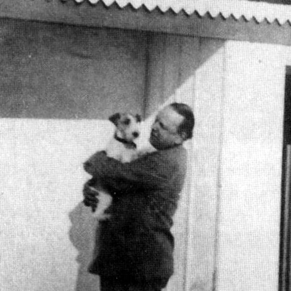 Иллюстрация к книге — Загубленная жизнь Евы Браун [i_017.jpg]