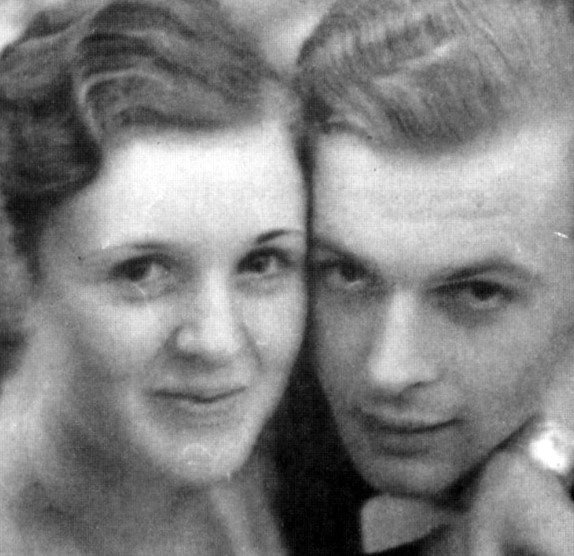 Иллюстрация к книге — Загубленная жизнь Евы Браун [i_022.jpg]