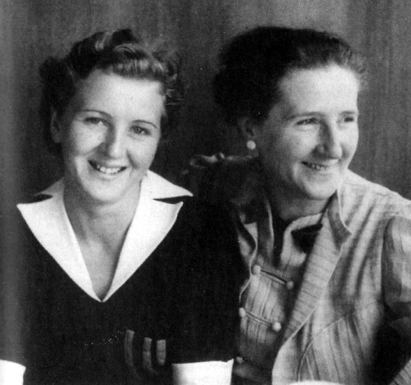 Иллюстрация к книге — Загубленная жизнь Евы Браун [i_035.jpg]