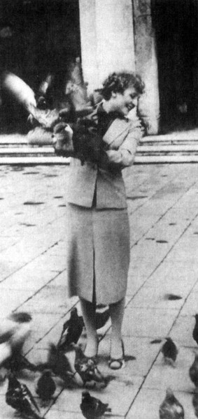 Иллюстрация к книге — Загубленная жизнь Евы Браун [i_045.jpg]