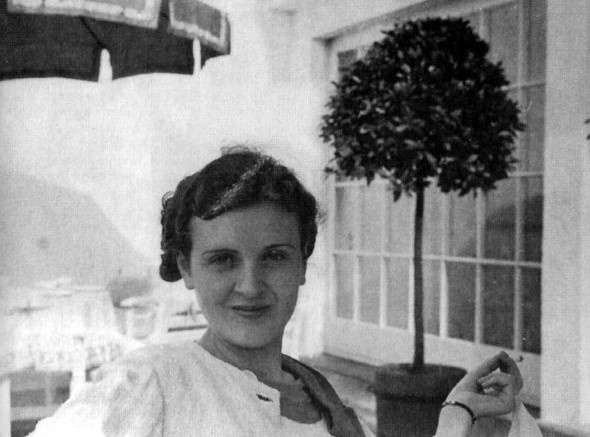 Иллюстрация к книге — Загубленная жизнь Евы Браун [i_047.jpg]