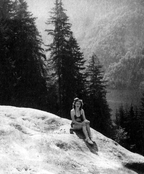 Иллюстрация к книге — Загубленная жизнь Евы Браун [i_062.jpg]