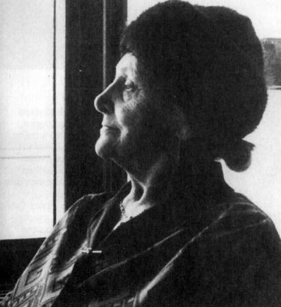 Иллюстрация к книге — Загубленная жизнь Евы Браун [i_064.jpg]