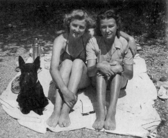 Иллюстрация к книге — Загубленная жизнь Евы Браун [i_070.jpg]