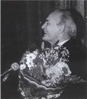 Иллюстрация к книге — Летят за днями дни... [i_063.jpg]