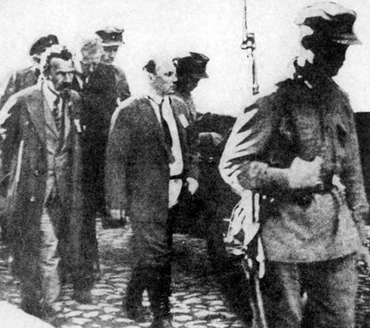 Иллюстрация к книге — Незабываемое [_54.jpg]