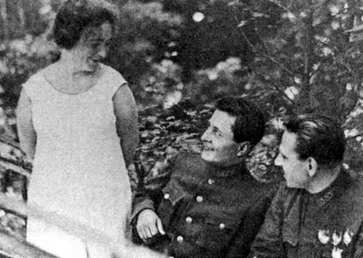 Иллюстрация к книге — Незабываемое [_58.jpg]