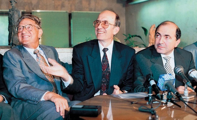 Иллюстрация к книге — Время Березовского [i_025.jpg]