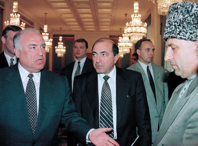 Иллюстрация к книге — Время Березовского [i_035.jpg]