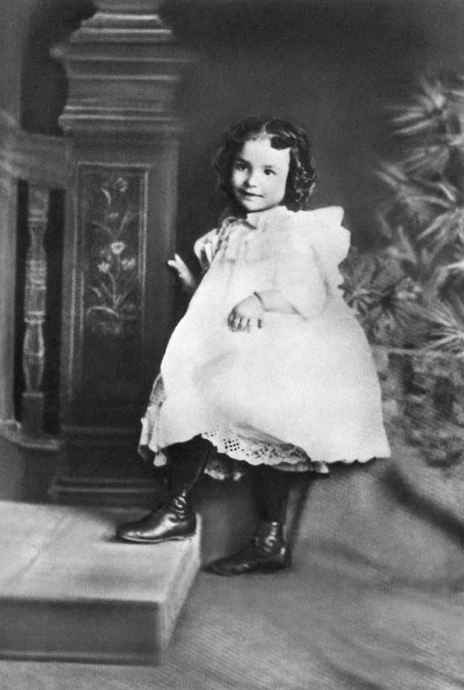 Иллюстрация к книге — Айседора Дункан [i_004.jpg]