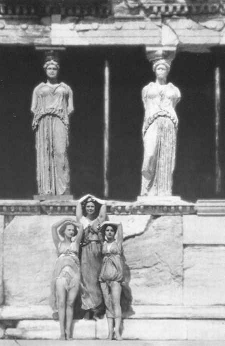 Иллюстрация к книге — Айседора Дункан [i_012.jpg]