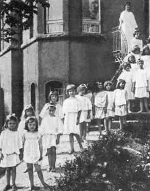 Иллюстрация к книге — Айседора Дункан [i_013.jpg]