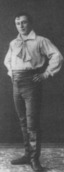 Иллюстрация к книге — Таиров [i_002.jpg]