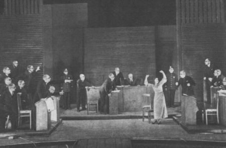 Иллюстрация к книге — Таиров [i_036.jpg]