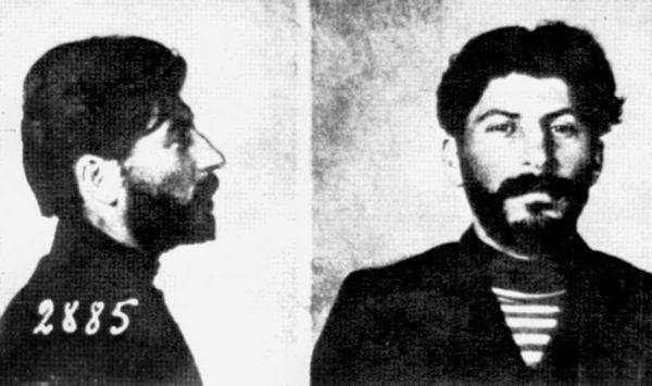 Иллюстрация к книге — Ты следующий [i_005.jpg]