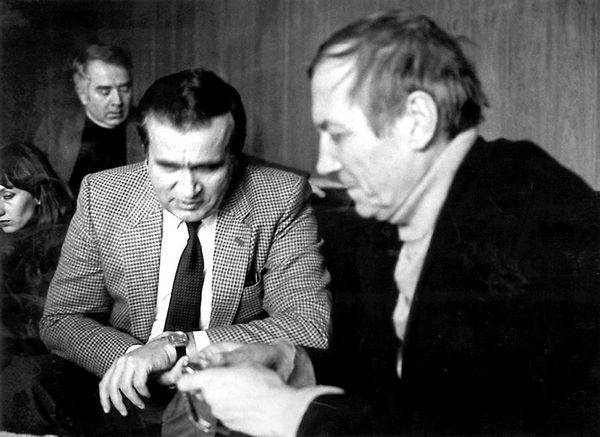 Иллюстрация к книге — Ты следующий [i_034.jpg]