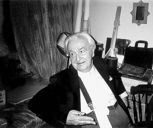 Иллюстрация к книге — Ты следующий [i_062.jpg]