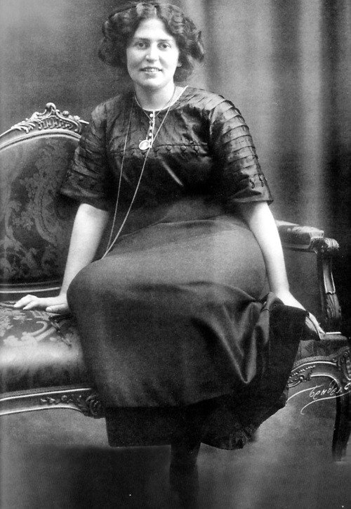 Иллюстрация к книге — Сергей Есенин. Биография [i_072.jpg]