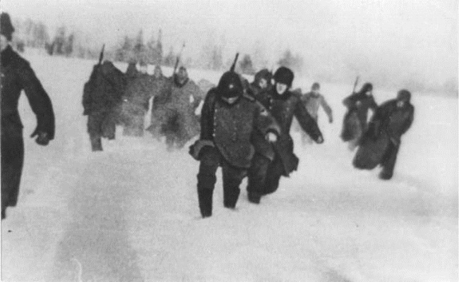 Иллюстрация к книге — Сражение за Тулу [i_054.jpg]