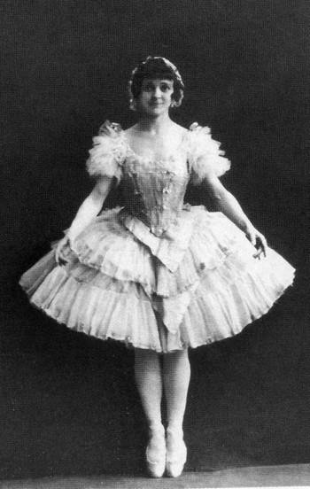 Иллюстрация к книге — Партер и карцер. Воспоминания офицера и театрала [i_019.jpg]