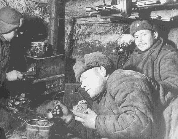 Иллюстрация к книге — Ленинградский фронт [i_040.jpg]