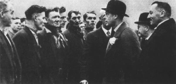 Иллюстрация к книге — Судьба короля Эдуарда [i_020.jpg]