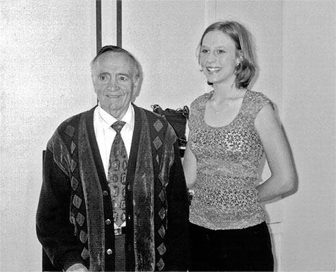 Иллюстрация к книге — Храброе сердце Ирены Сендлер [i_042.jpg]