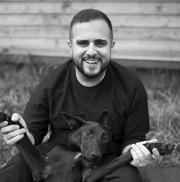 Иллюстрация к книге — Когда я вернусь, будь дома [i_001.jpg]