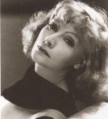 Иллюстрация к книге — Онассис. Проклятие богини [i_007.jpg]