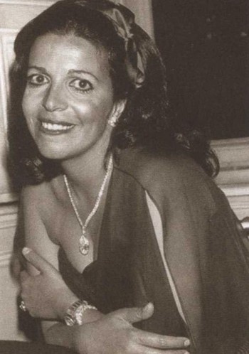 Иллюстрация к книге — Онассис. Проклятие богини [i_022.jpg]