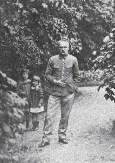 Иллюстрация к книге — Пилсудский [_40.jpg]