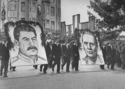 Иллюстрация к книге — Иосип Броз Тито [_22.jpg]