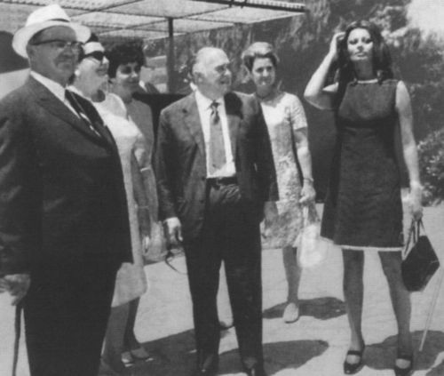 Иллюстрация к книге — Иосип Броз Тито [_45.jpg]