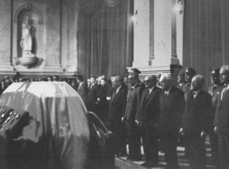 Иллюстрация к книге — Иосип Броз Тито [_58.jpg]