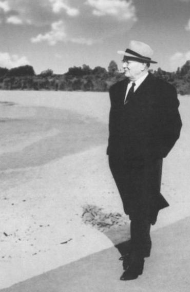 Иллюстрация к книге — Иосип Броз Тито [_61.jpg]