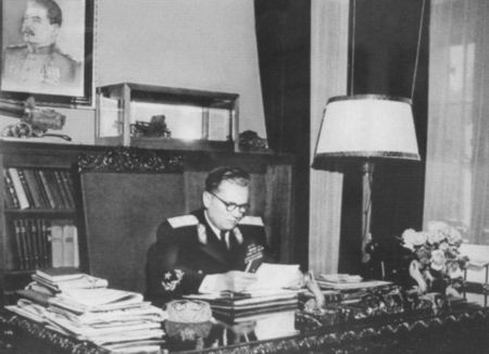 Иллюстрация к книге — Иосип Броз Тито [_63.jpg]