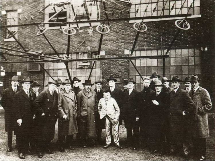 Иллюстрация к книге — Никола Тесла [i_042.jpg]